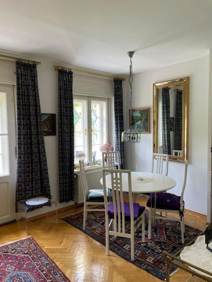 Hiss Apartment